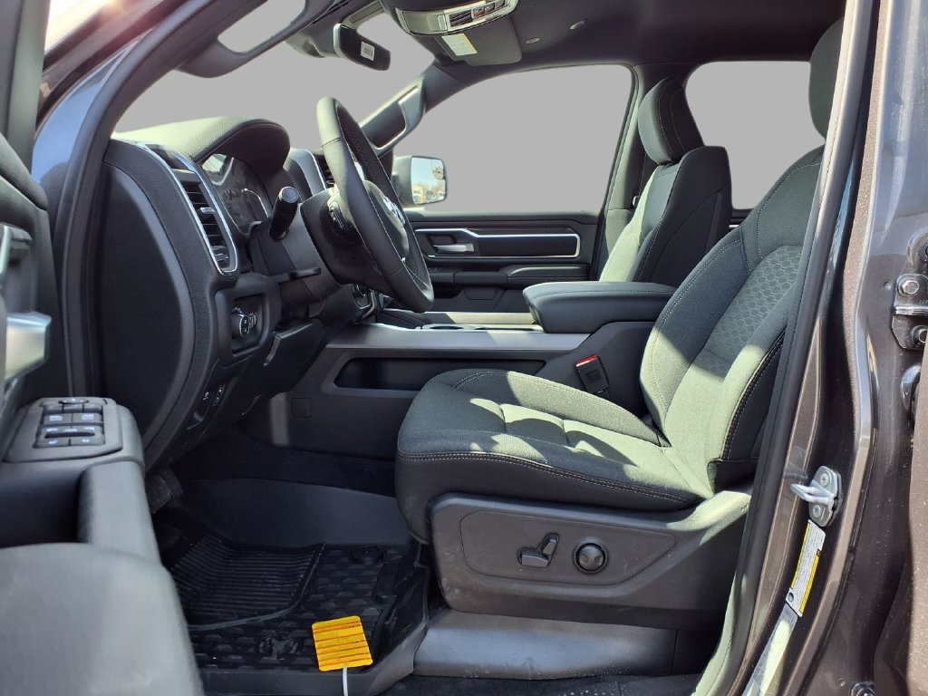 New 2026 RAM 1500 Big Horn AWD/4WD image 23