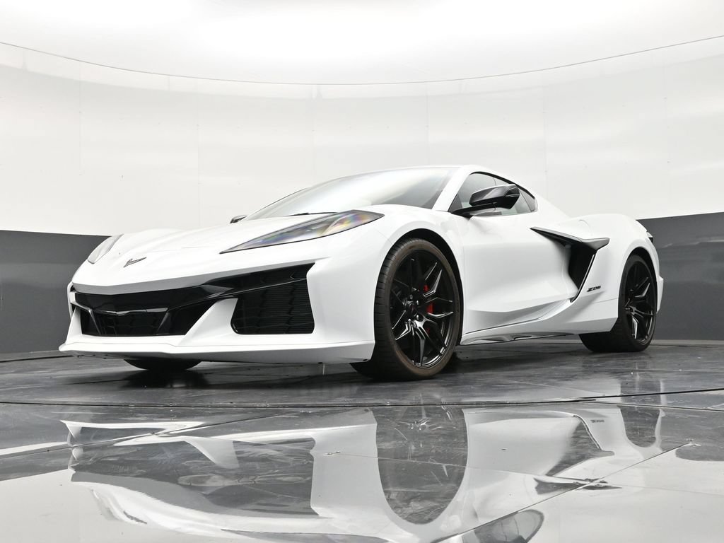 Used 2025 Chevrolet Corvette Z06 RWD image 21
