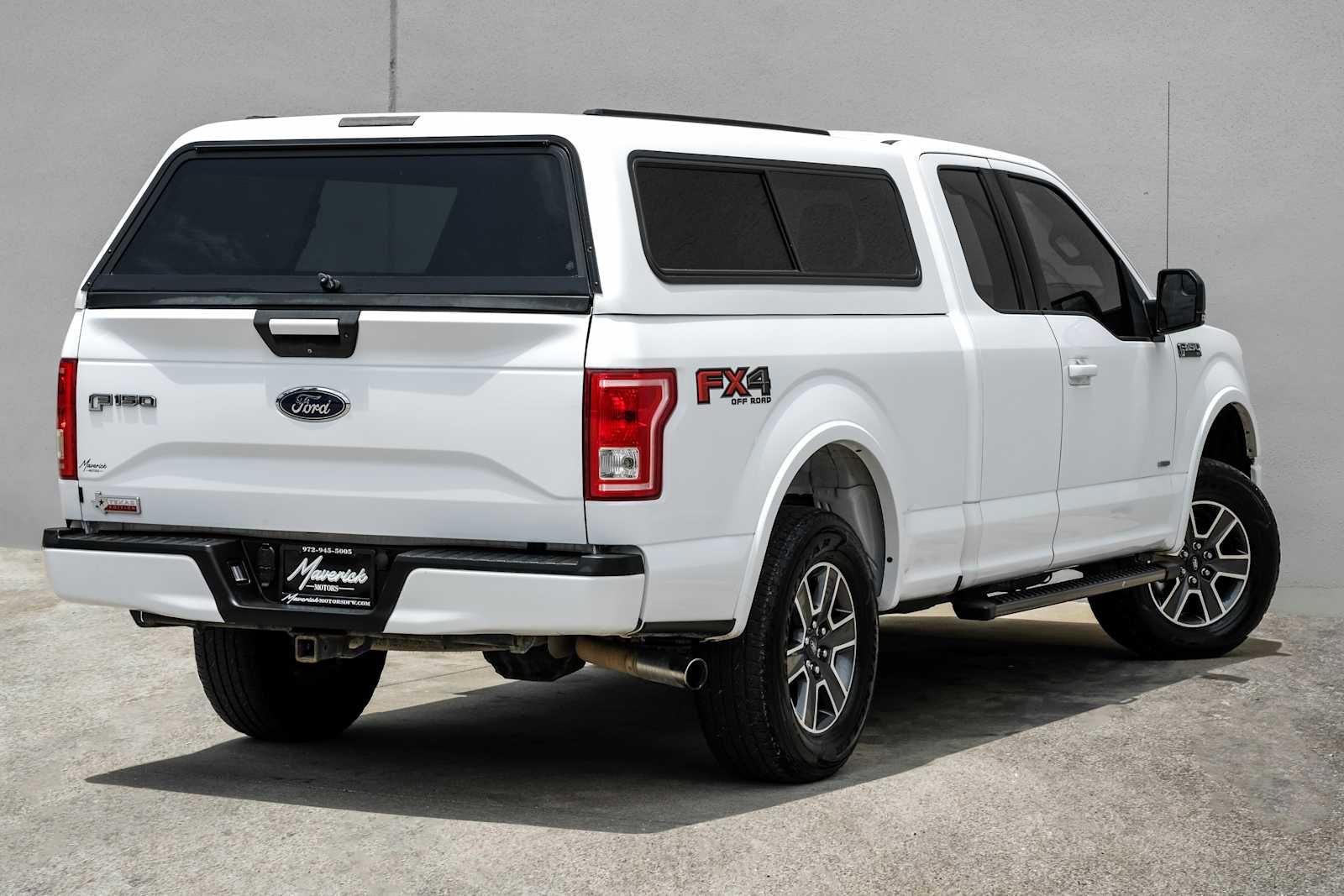 Used 2017 Ford F150 XLT w/ Equipment Group 301A Mid AWD/4WD image 8