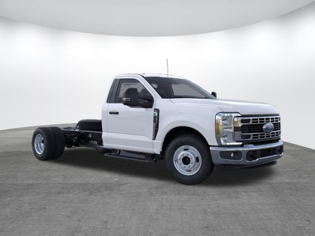 New 2026 Ford F350 XL w/ XL Chrome Package image 7