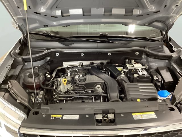 Certified 2024 Volkswagen Taos SEL AWD/4WD image 17