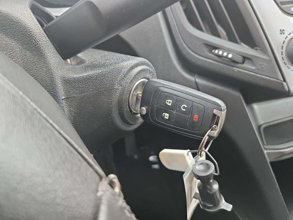 Used 2017 Chevrolet Equinox LT w/ Convenience Package FWD image 32