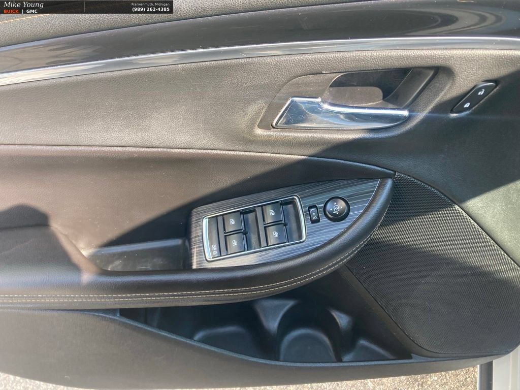 Used 2016 Chevrolet Impala LT FWD image 19