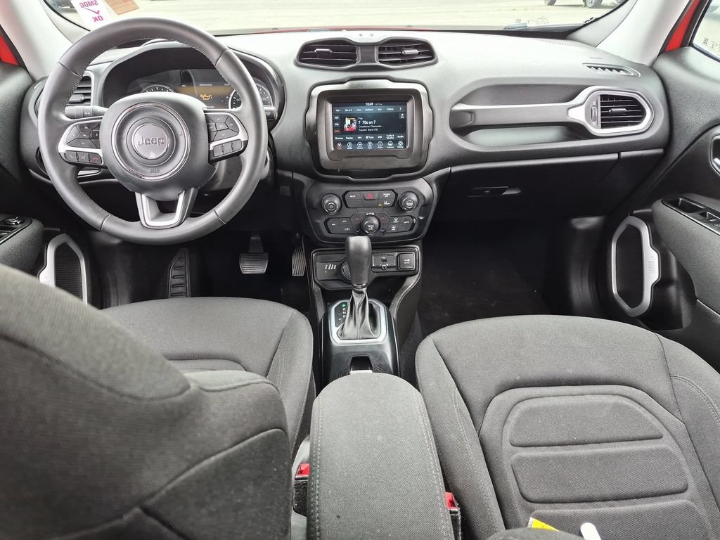 Used 2021 Jeep Renegade Latitude AWD/4WD image 15
