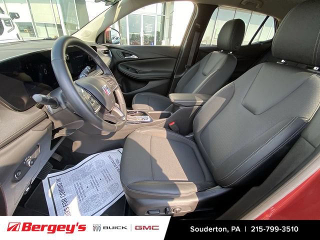 Used 2024 Buick Encore GX Preferred w/ Comfort Package FWD image 22