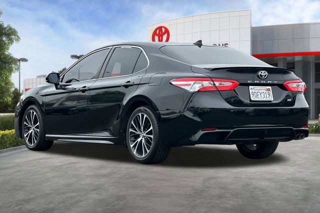 Used 2020 Toyota Camry SE FWD image 6