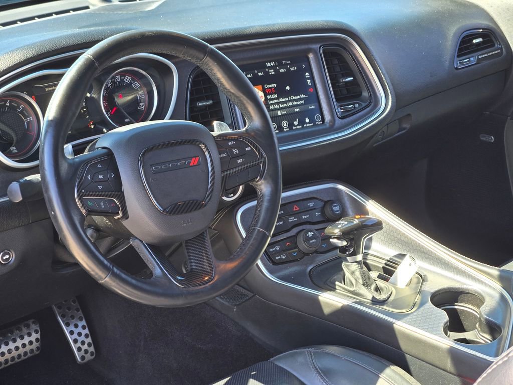 Used 2017 Dodge Challenger GT AWD/4WD image 28