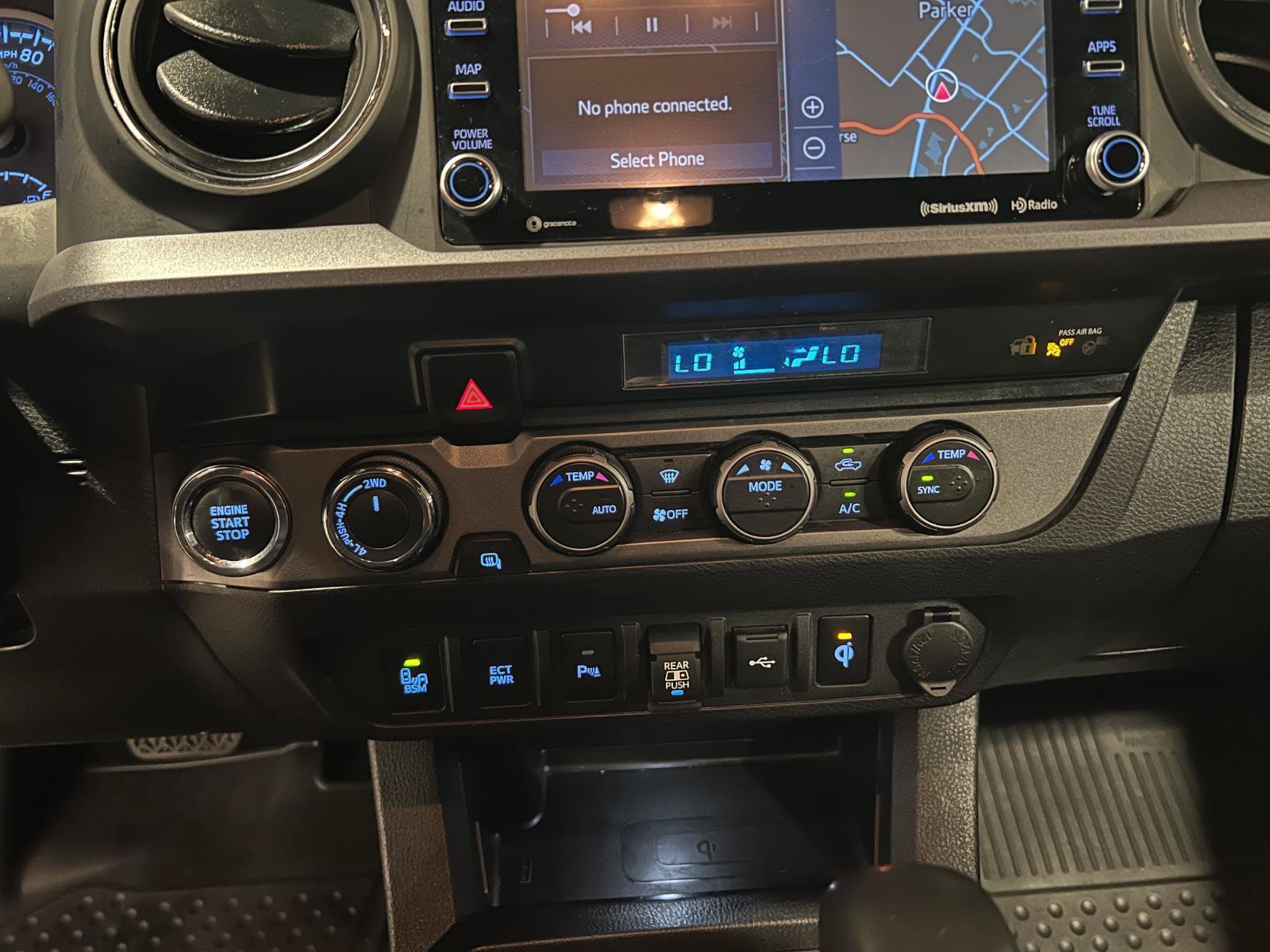 Used 2023 Toyota Tacoma TRD Off-Road w/ Advanced Technology Package AWD/4WD image 19
