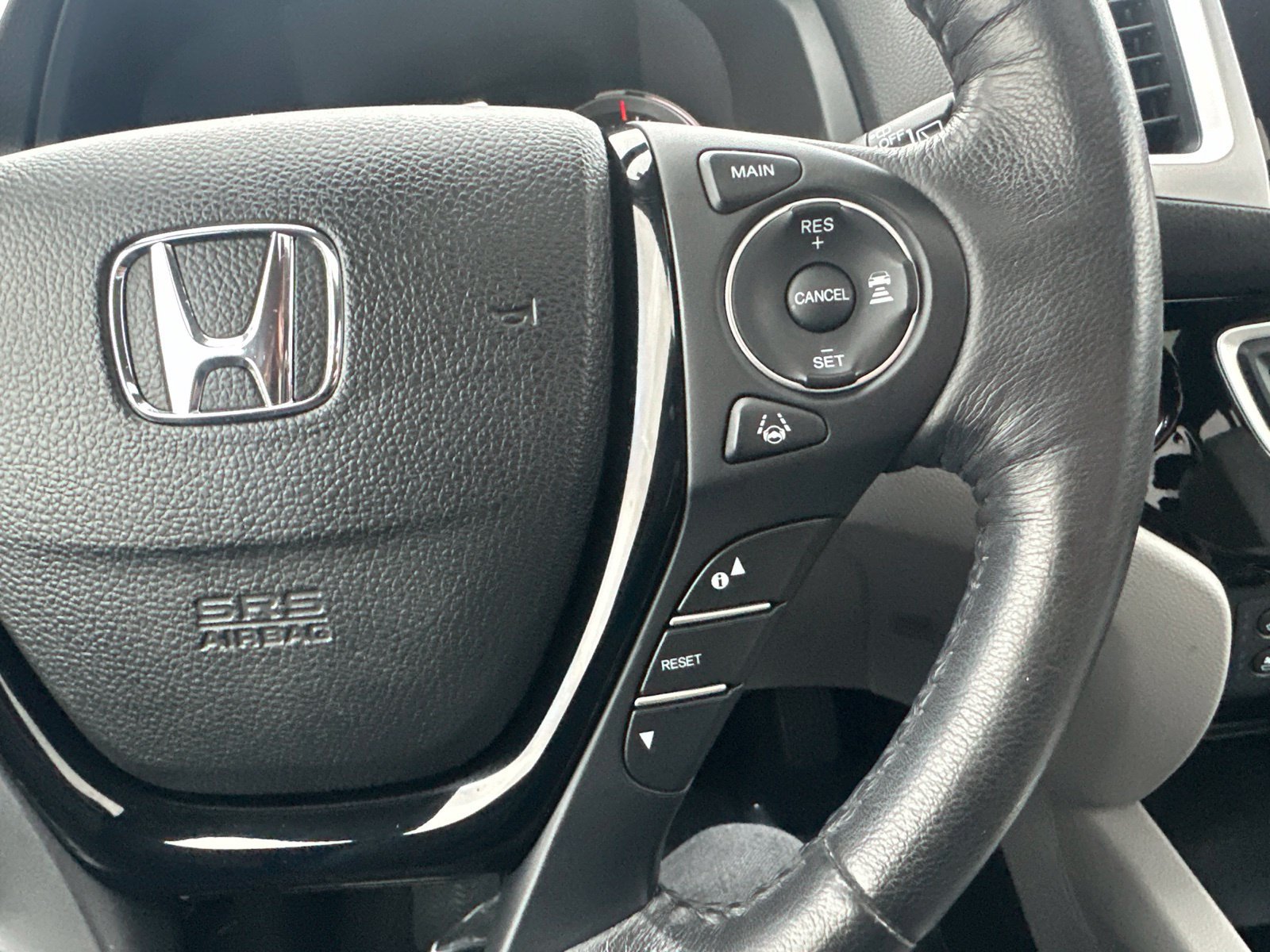 Used 2017 Honda Pilot Elite image 60