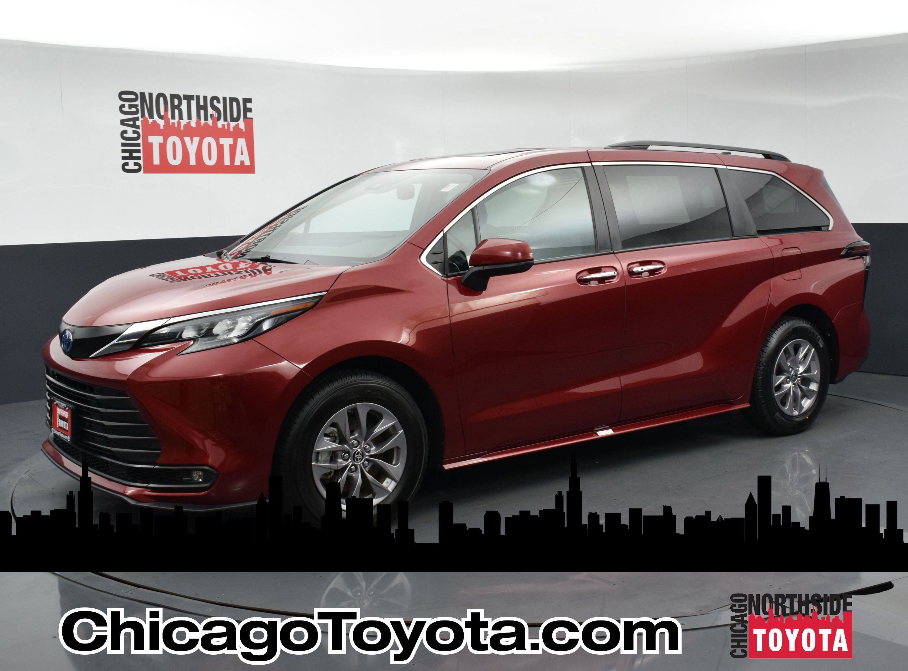 Used 2025 Toyota Sienna XLE