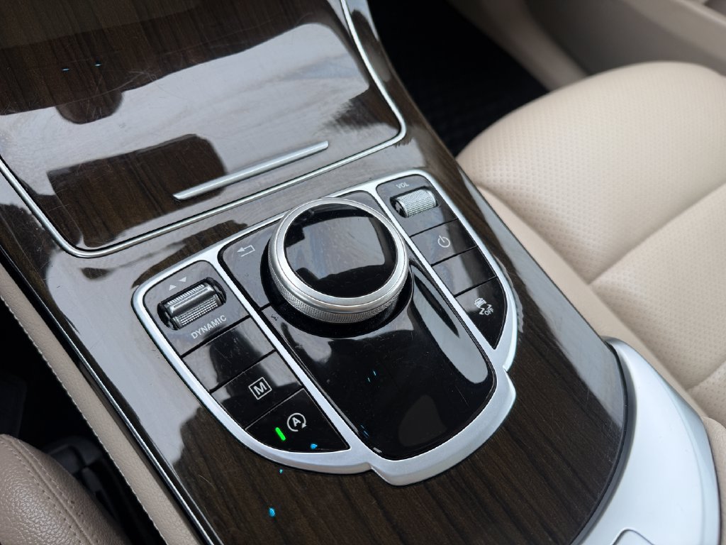 Used 2019 Mercedes-Benz GLC 300 image 11