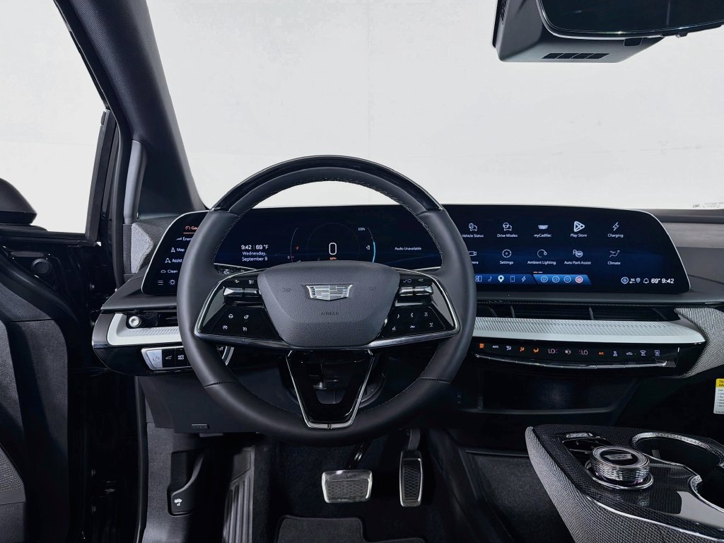 New 2026 Cadillac Optiq Sport 1 w/ LPO, Floor Liner Package AWD/4WD image 21