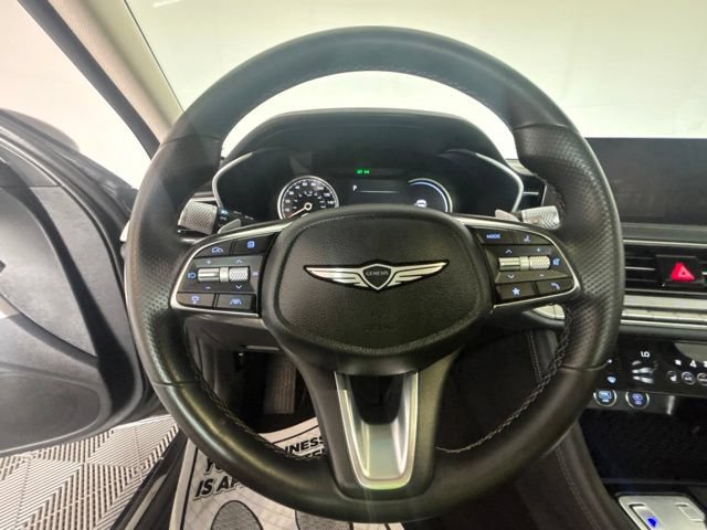 Used 2025 Genesis G70 2.5T RWD image 4