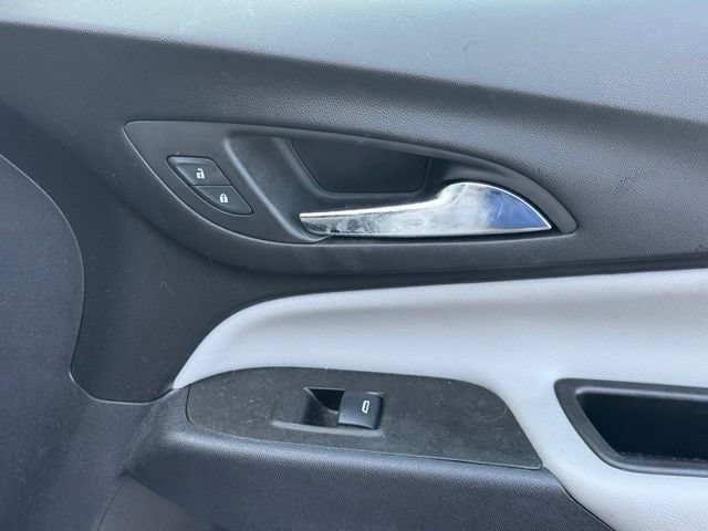 Certified 2023 Chevrolet Equinox LS w/ LS Convenience Package FWD image 18