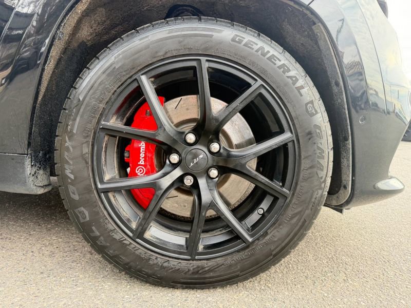 Used 2018 Jeep Grand Cherokee SRT image 33