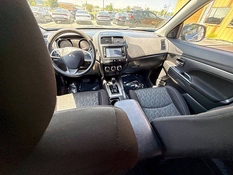 Used 2020 Mitsubishi Outlander Sport ES FWD image 10