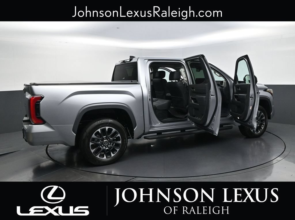 Used 2024 Toyota Tundra Limited AWD/4WD image 31