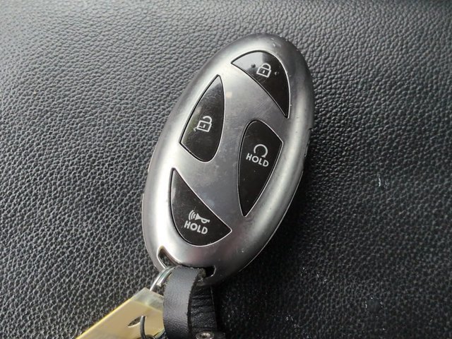 Used 2025 Hyundai Elantra SEL FWD image 28