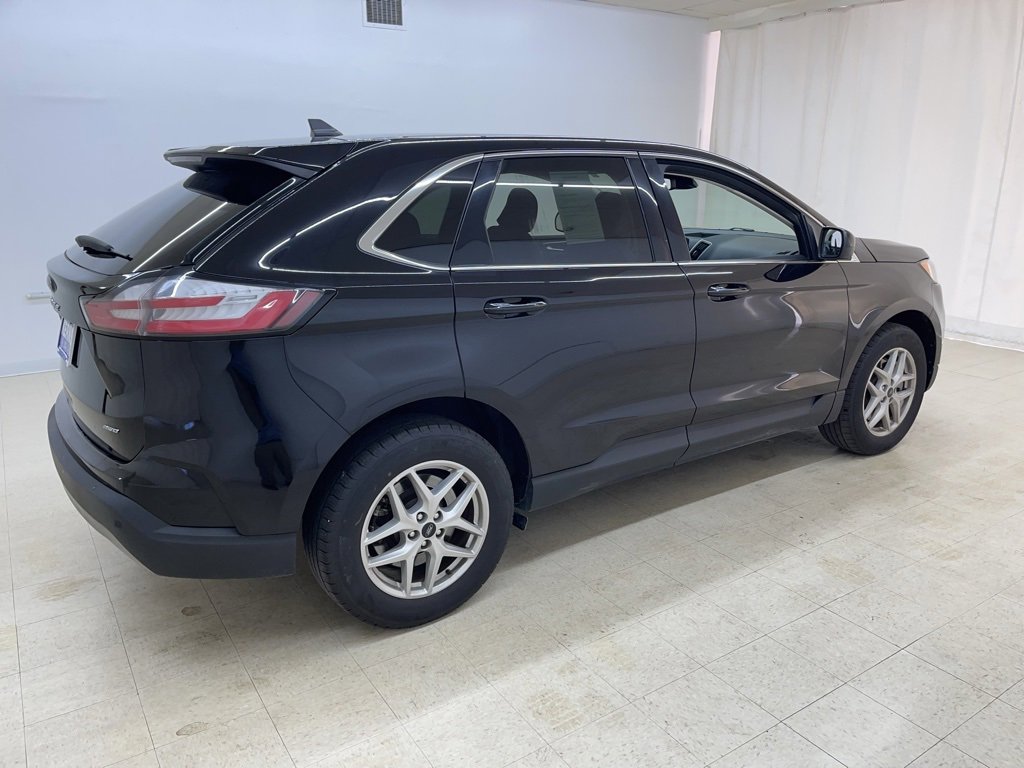 Used 2024 Ford Edge SEL image 6