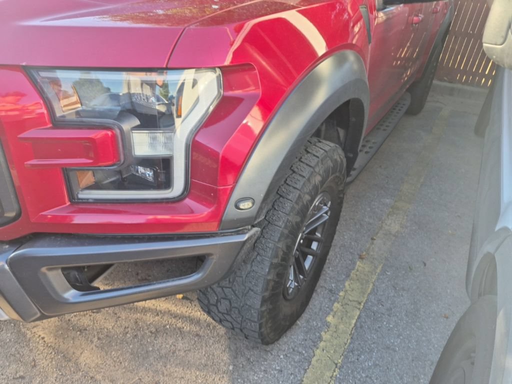 Used 2020 Ford F150 Raptor w/ Equipment Group 802A Luxury AWD/4WD image 5