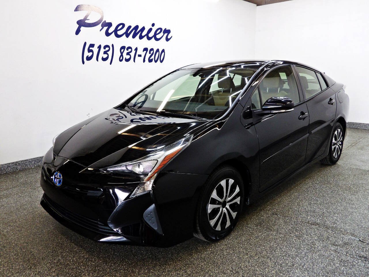 Used 2016 Toyota Prius Three w/ Protection Package FWD image 1