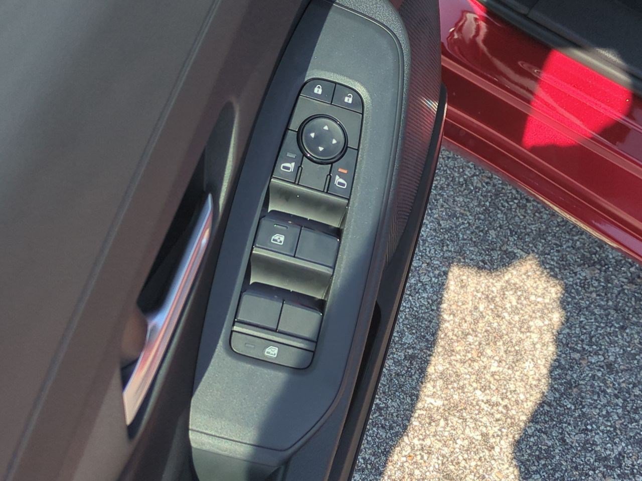 New 2026 Nissan Sentra SV w/ Floor Mat Package FWD image 14