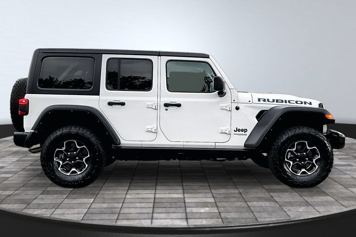 Used 2022 Jeep Wrangler Unlimited Rubicon 4xe w/ Cold Weather Group AWD/4WD image 8
