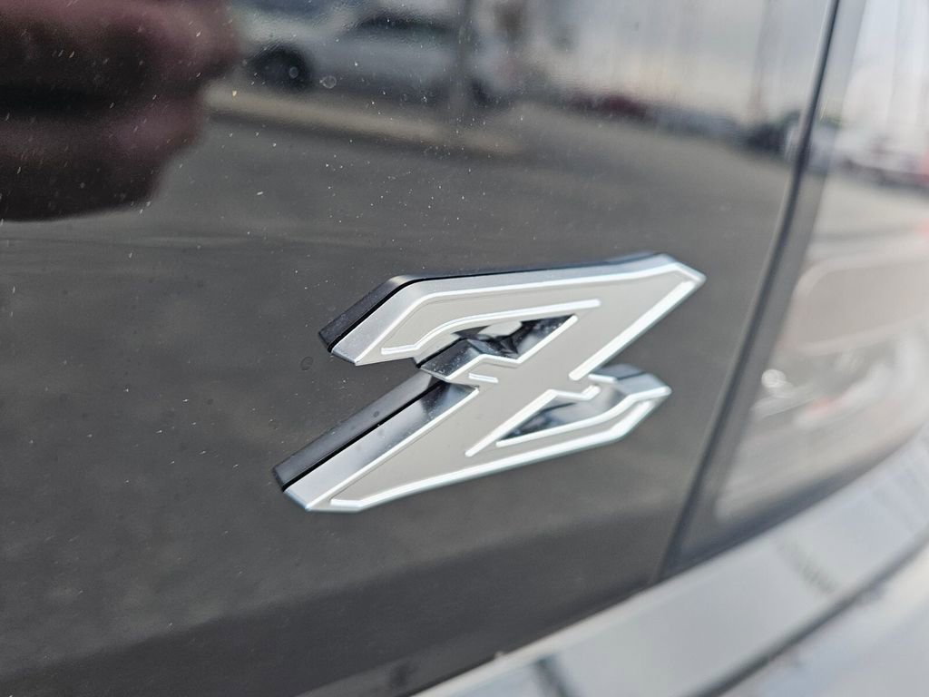 New 2026 Nissan Z NISMO w/ Floor Mat Package RWD image 7