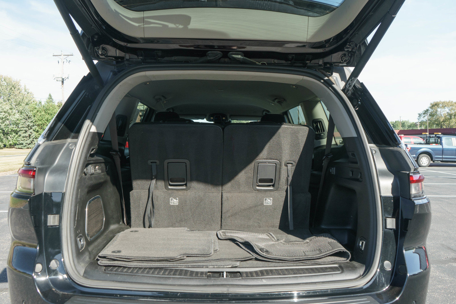 Used 2022 Jeep Grand Cherokee L Limited AWD/4WD image 9