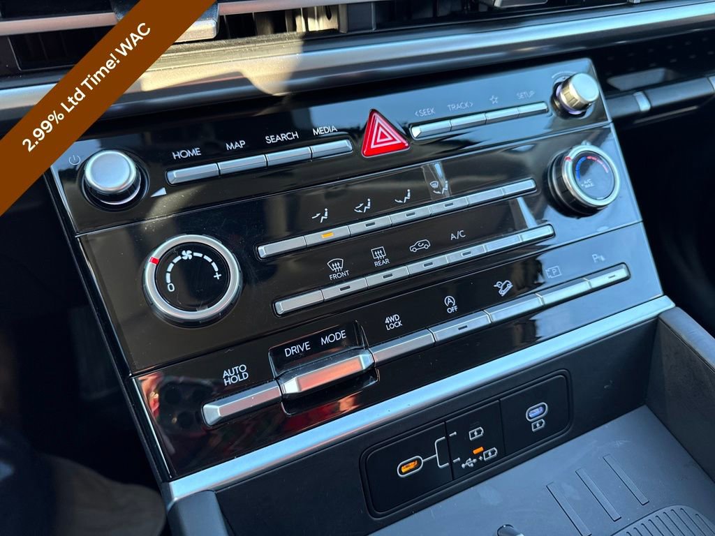 Used 2025 Hyundai Santa Fe SE image 43