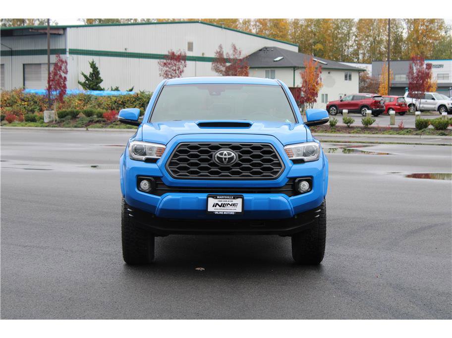 Used 2020 Toyota Tacoma TRD Sport w/ TRD Premium Sport Package image 5