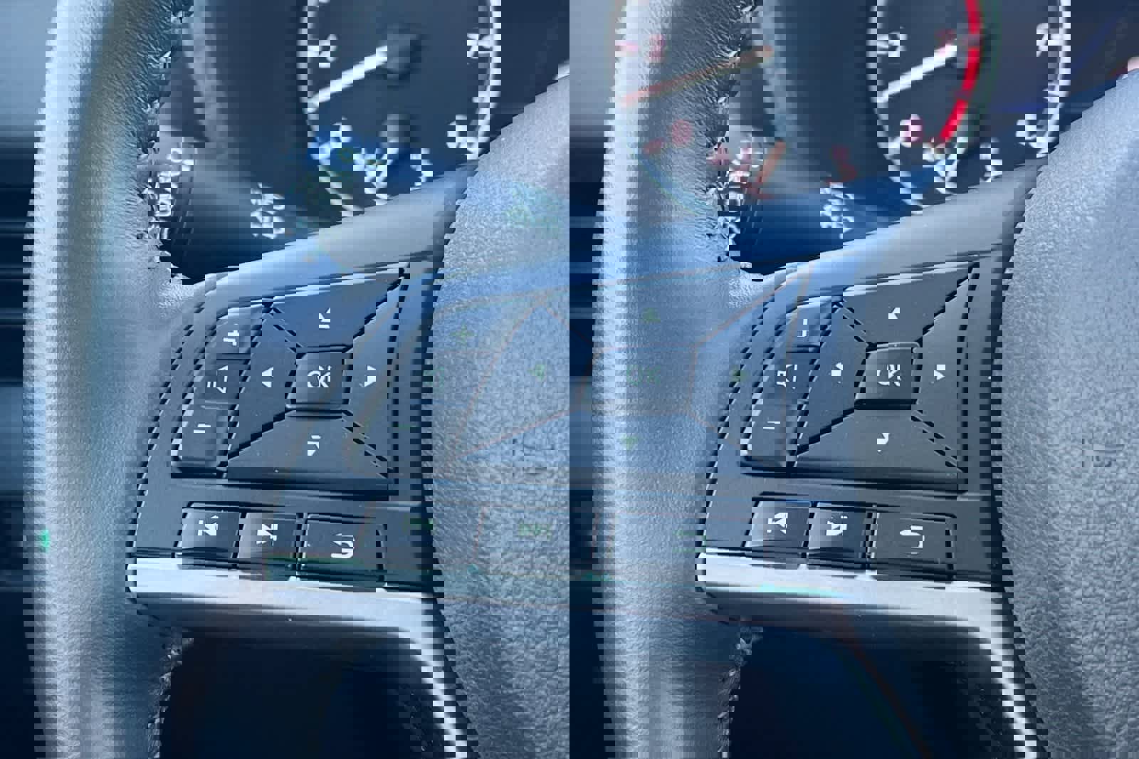 Used 2021 Nissan Sentra SV image 29