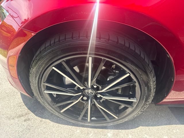 Used 2024 MAZDA MX-5 Miata RF Grand Touring w/ Weather Package RWD image 10