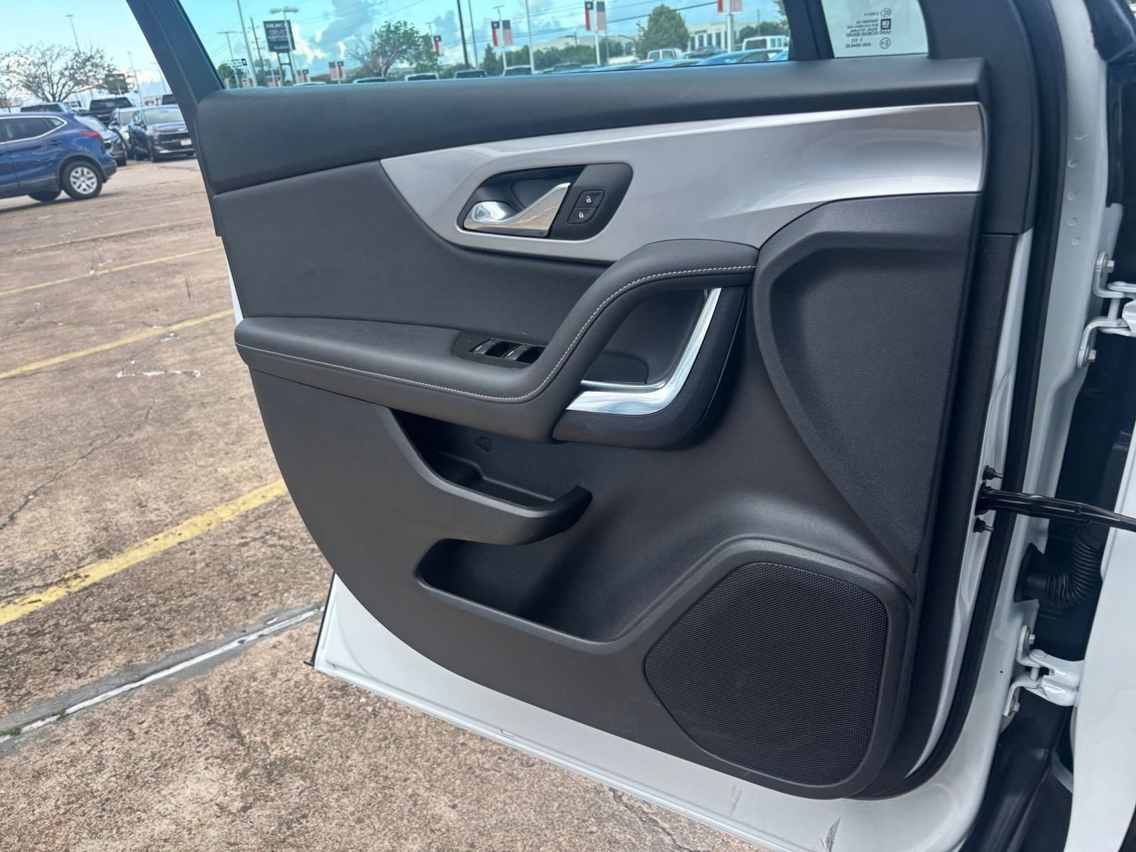 Used 2026 Chevrolet Blazer LT FWD image 18