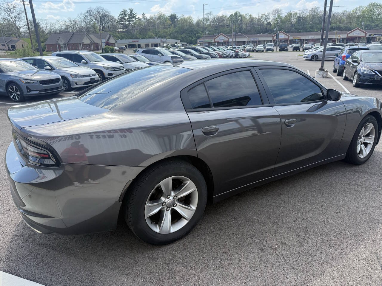 Used 2018 Dodge Charger SXT Plus RWD image 7