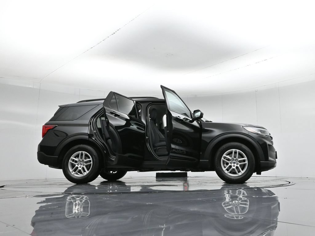 New 2026 Ford Explorer Active RWD image 52