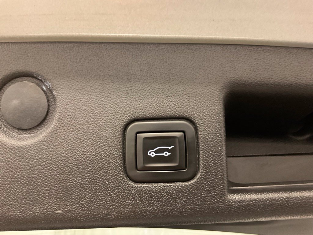 Used 2019 Chevrolet Equinox LT AWD/4WD image 24