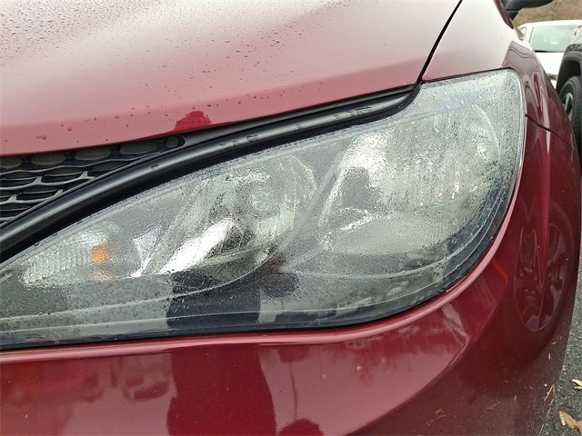 Used 2023 Chrysler Voyager LX image 8