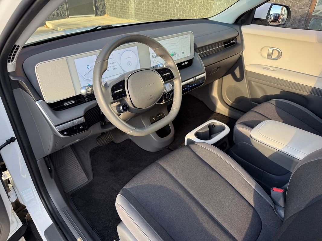 Used 2024 Hyundai Ioniq 5 SEL AWD/4WD image 25