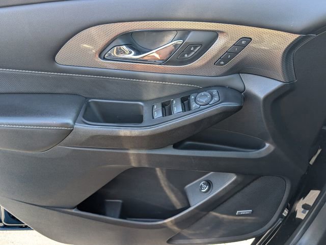 Used 2023 Chevrolet Traverse Premier w/ Redline Edition image 39