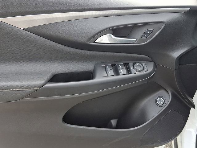 Used 2025 Buick Envista Avenir FWD image 26