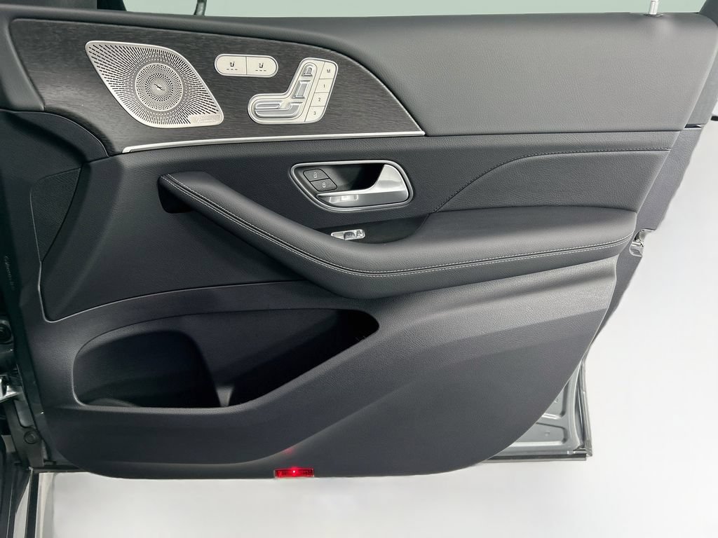 New 2026 Mercedes-Benz GLS 450 4MATIC image 24