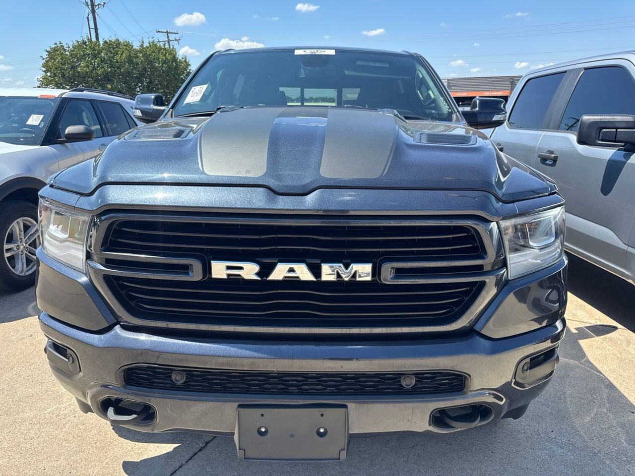 Used 2020 RAM 1500 Laramie w/ Sport Appearance Package AWD/4WD image 2
