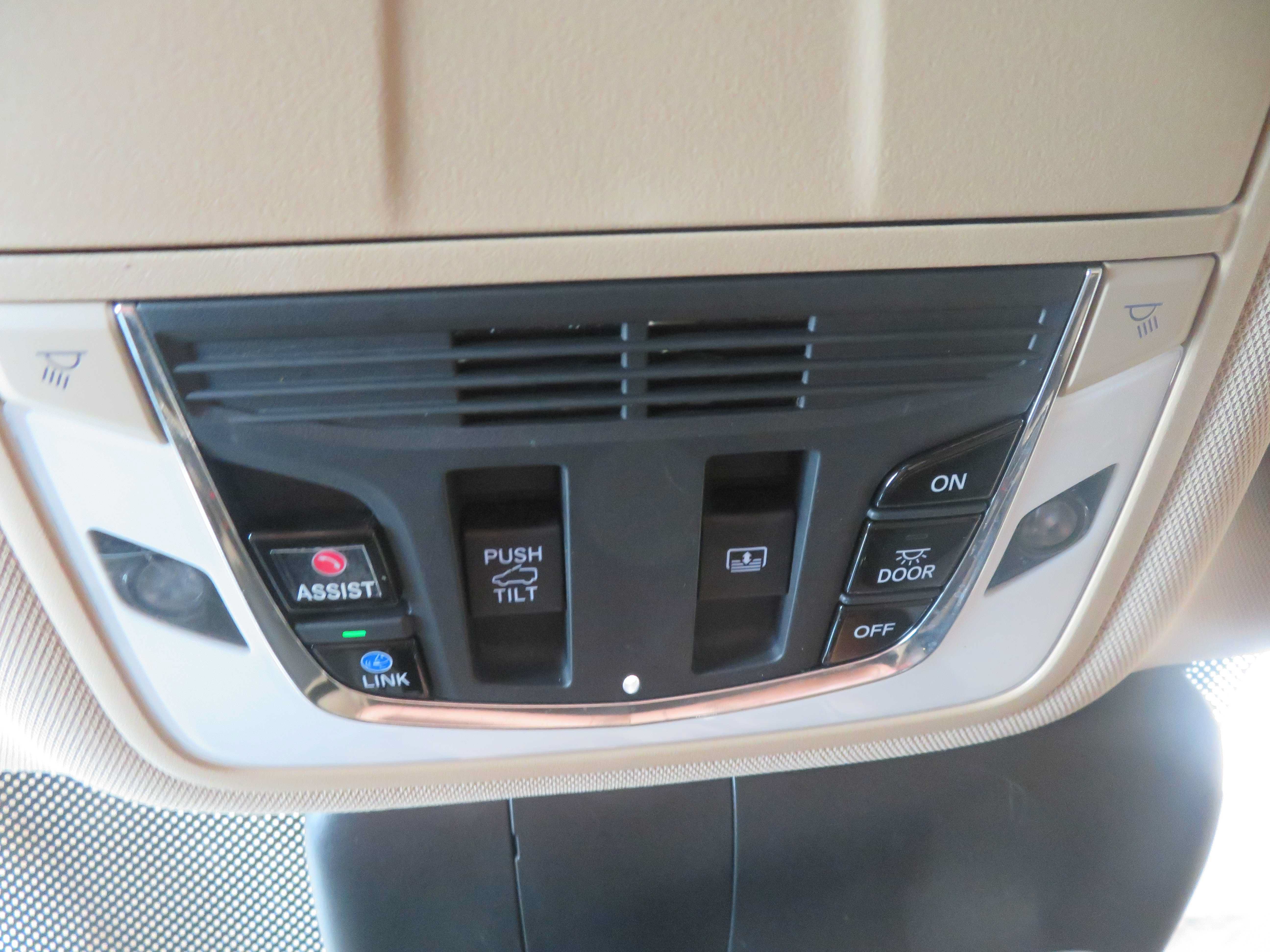 Used 2020 Acura RDX w/ Advance Package FWD image 46