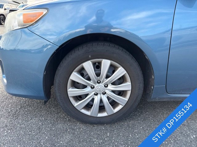 Used 2013 Toyota Corolla LE FWD image 3