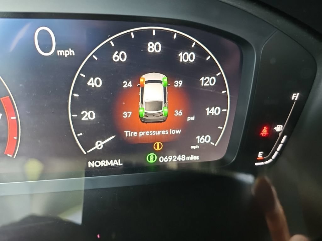 Used 2024 Acura Integra FWD image 25