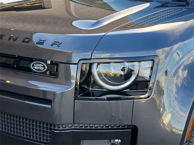 New 2026 Land Rover Defender 110 S image 18