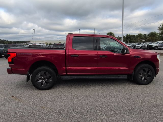 Used 2024 Ford F150 Lightning XLT AWD/4WD image 3