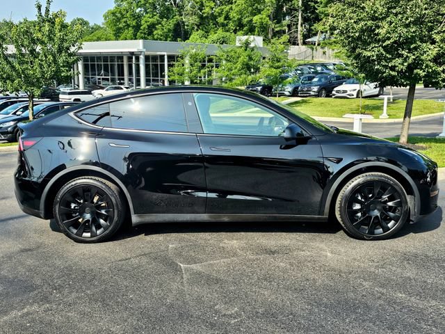 Used 2023 Tesla Model Y Long Range AWD/4WD image 6