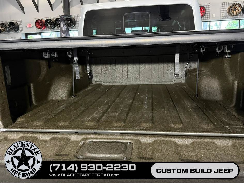 Used 2023 Jeep Gladiator Rubicon w/ Cold Weather Group AWD/4WD image 13